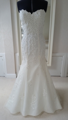 New And Second Hand Designer Wedding Dresses