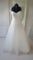 Second hand wedding dress - Amanda Wyatt Springtime